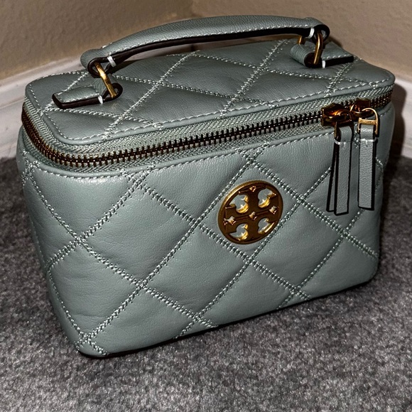 TB Willa Mini Vanity Bag - Picture 3 of 9